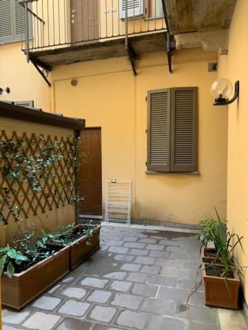 Ap12 Grazioso Appartamento In Centro Milan Exterior photo
